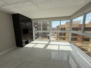 Apartamento em Zona Nova