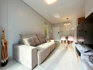 Apartamento em Zona Nova