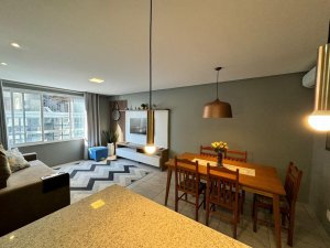 Apartamento em Zona Nova