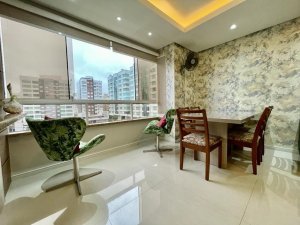 Apartamento em Zona Nova