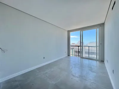 Apartamento 2 quartos/dormitórios, 1 Suíte de frente no Bairro Zona Nova — foto 3
