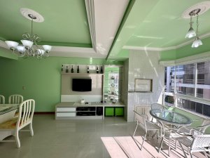 Apartamento em Zona Nova